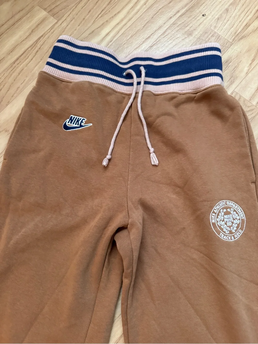 Nike NWT Phoenix HR Exeter 74 Brown Navy Pants Size XS